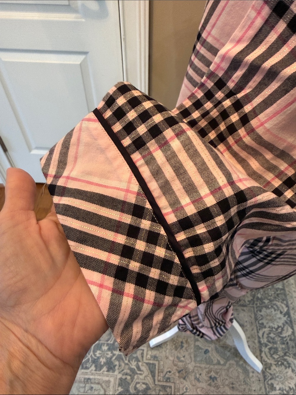 Victoria's Secret Pink Plaid Flannel Pajama Set - Picture 8 of 15